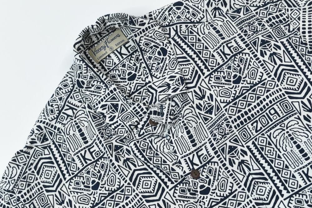 Kenny Flowers Hawaiian Shirt Mens Small Black White Aztec Short Sleeve Rayon